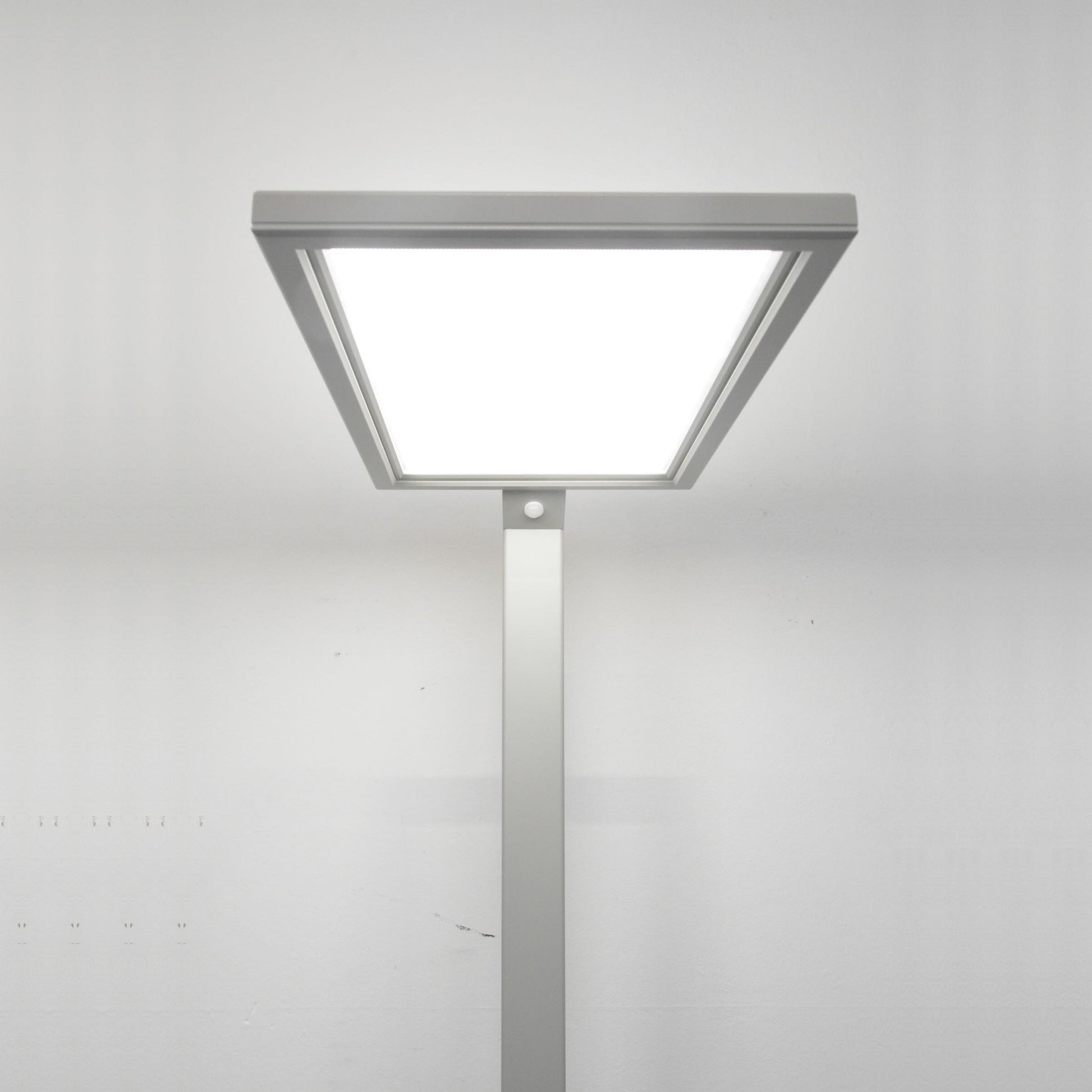 MyLight Classic LED Stehleuchte mit 80 Watt