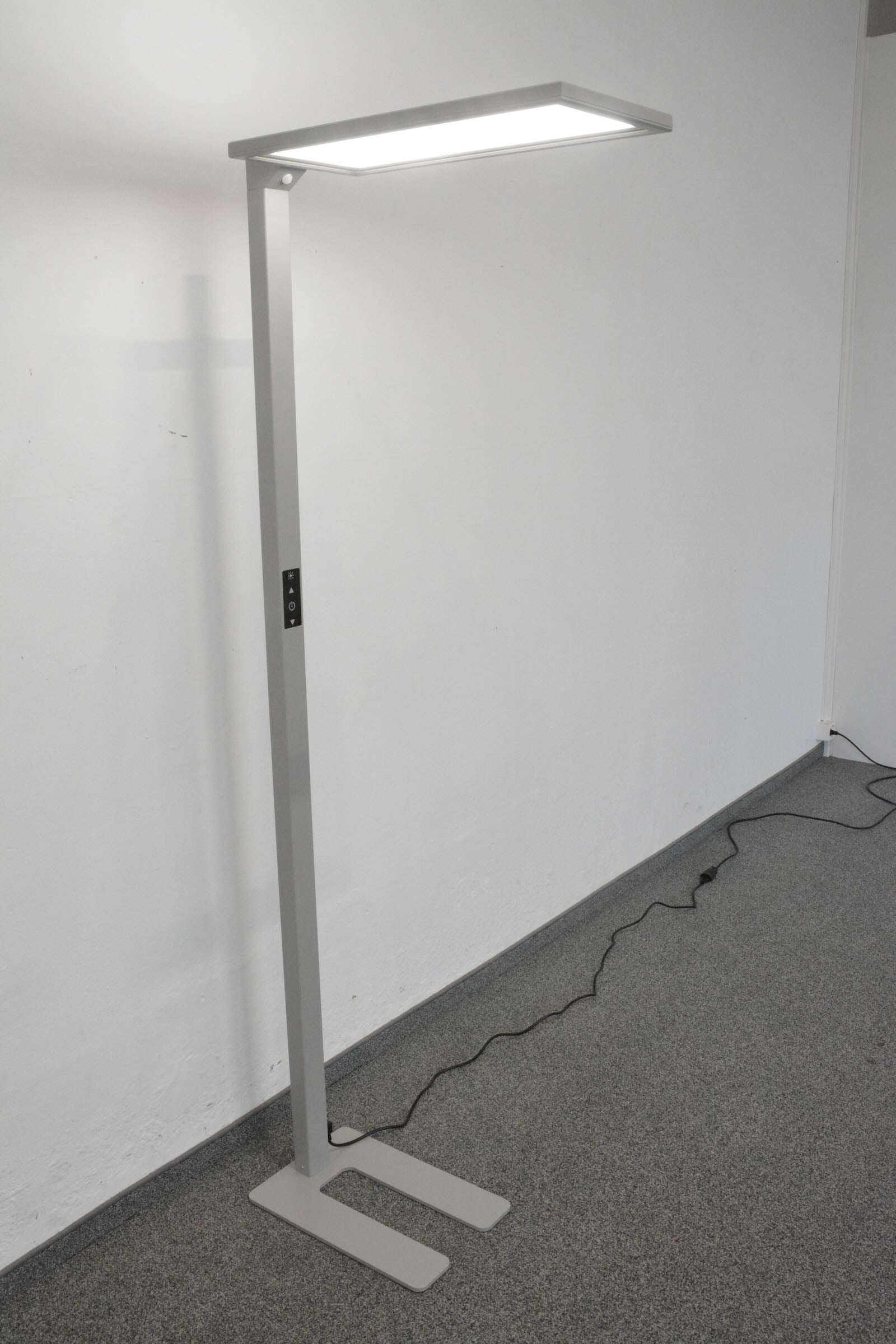 MyLight Classic LED Stehleuchte 3000 / 4000 / 5000 Kelvin