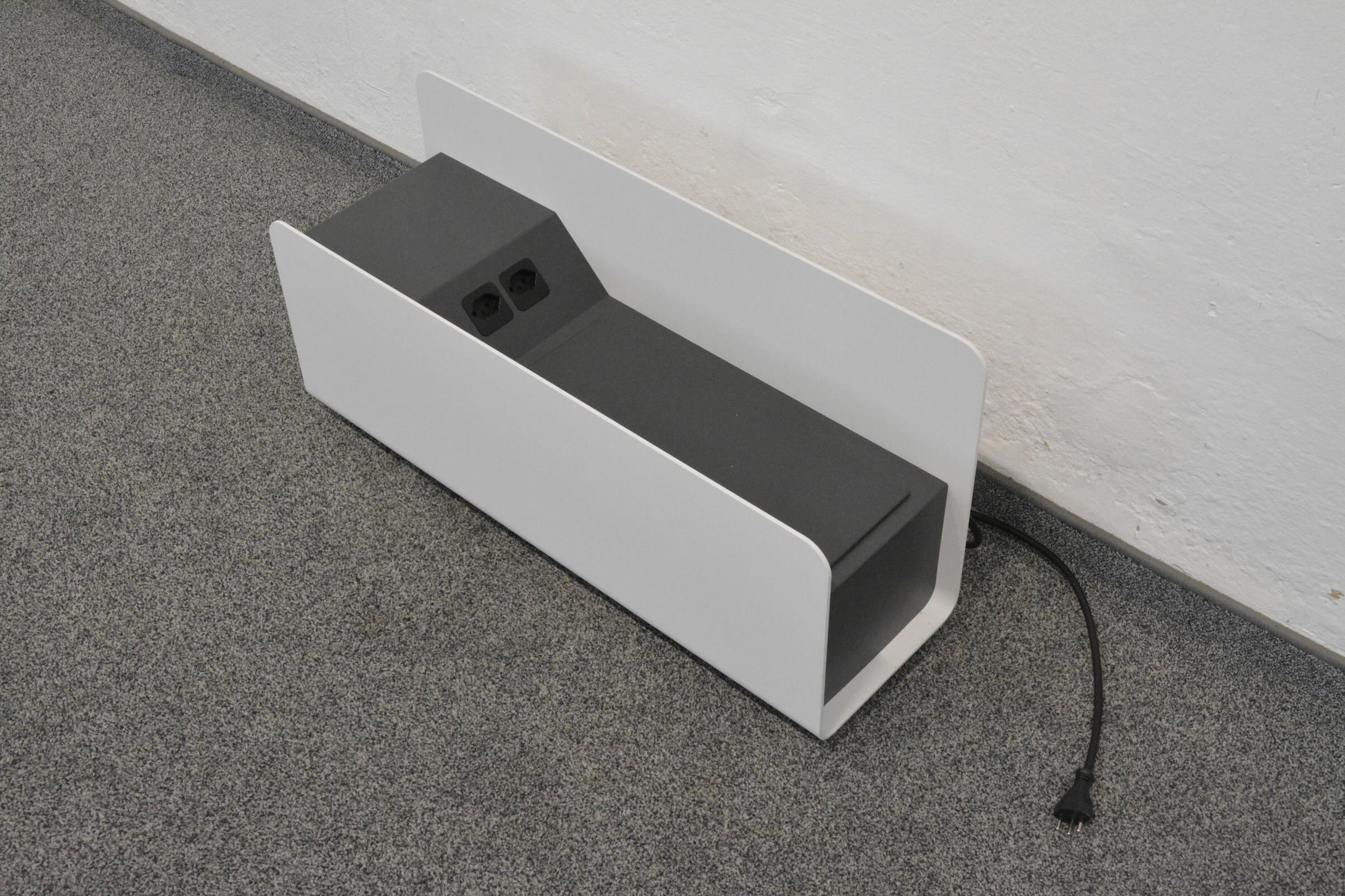 Steelcase Bag Drop Ablagemodul Ansicht von oben rechts