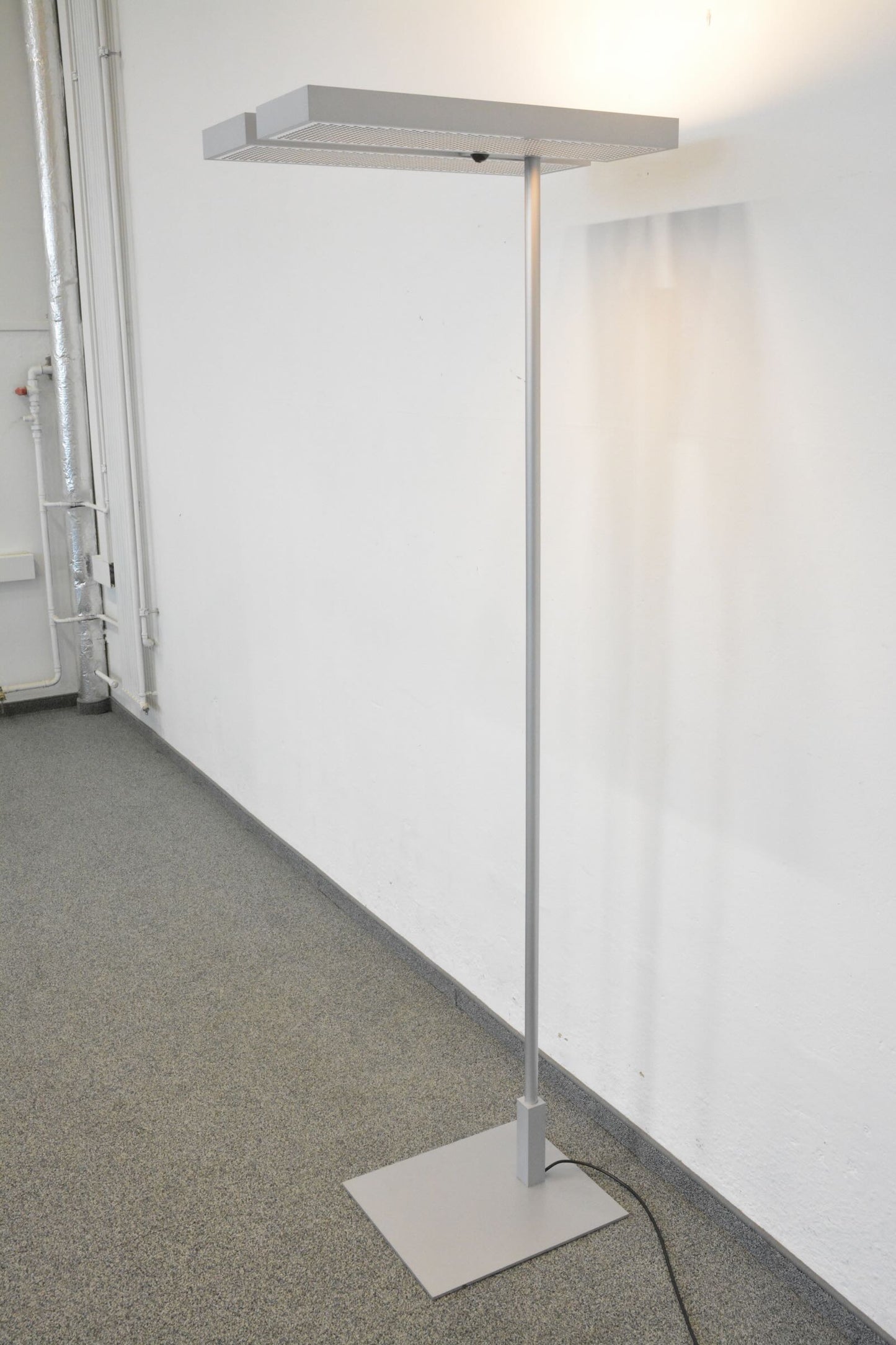 Regent Level Indirekt-/Direktleuchte