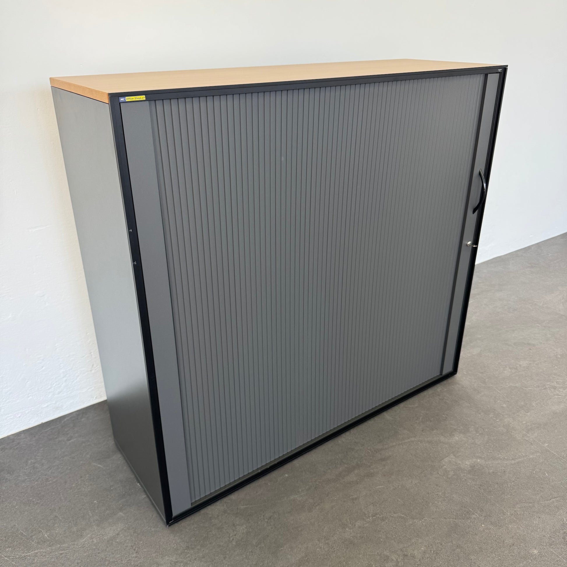 Elan New City Lateralschrank mit Deckblatt in Buchenfurnier