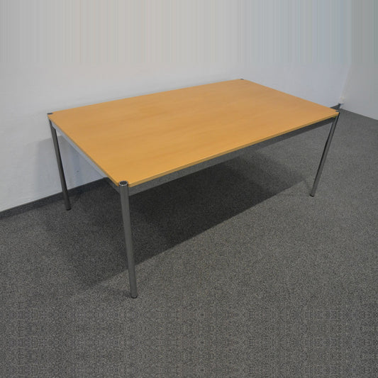 USM-Haller Schreibtisch