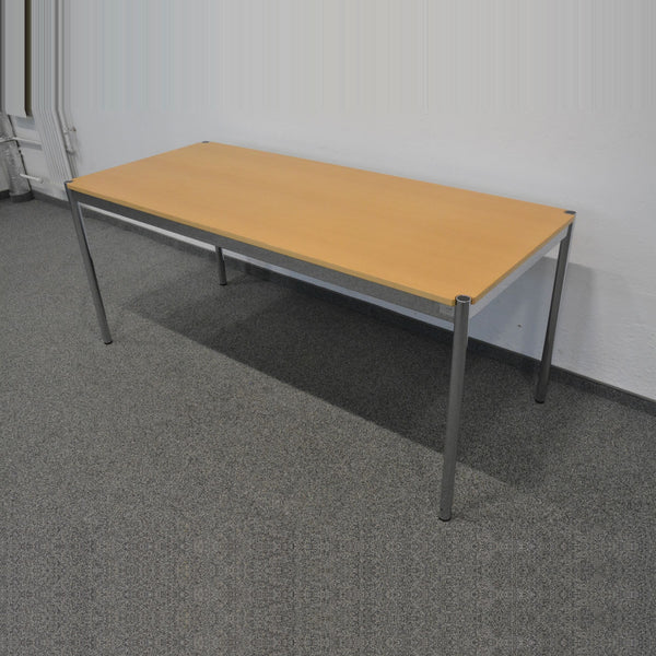 USM-Haller Classic Schreibtisch 1750x750 mm - Buche - Gebrauchsspuren