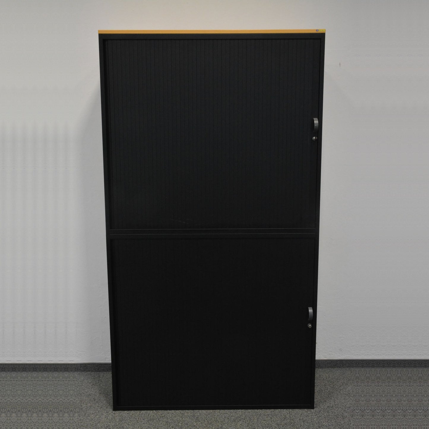 Lista Office Storage Lateralschrank Metall Schwarz mit Holzdeckblatt