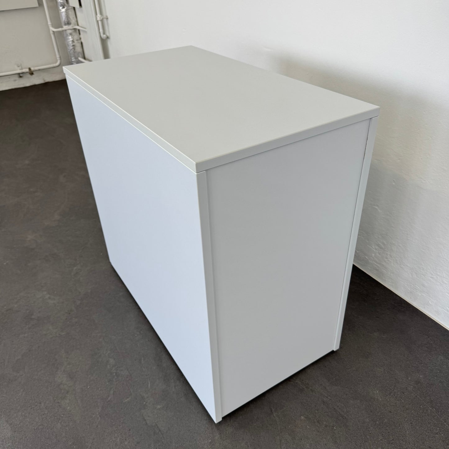 Sitag Apothekerschrank Ansicht von hinten