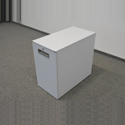 Sitag Apothekerschrank Spanplatte weiss geschlossen von rechts - 6036199