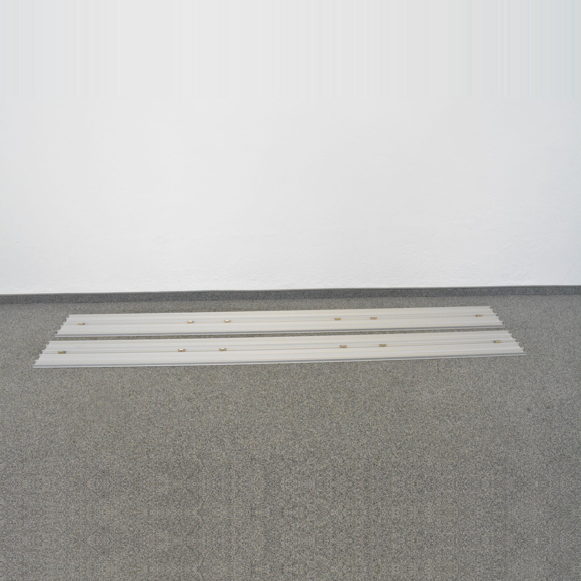 Denz D3 Alu-Abdeckung in silbergrauem Aluminium