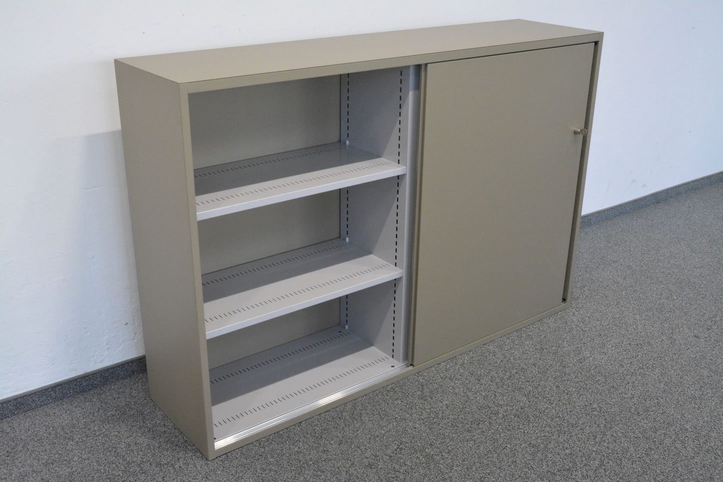 Lista Storage Schiebetür-Aktenschrank für 3 Ordner-Reihen