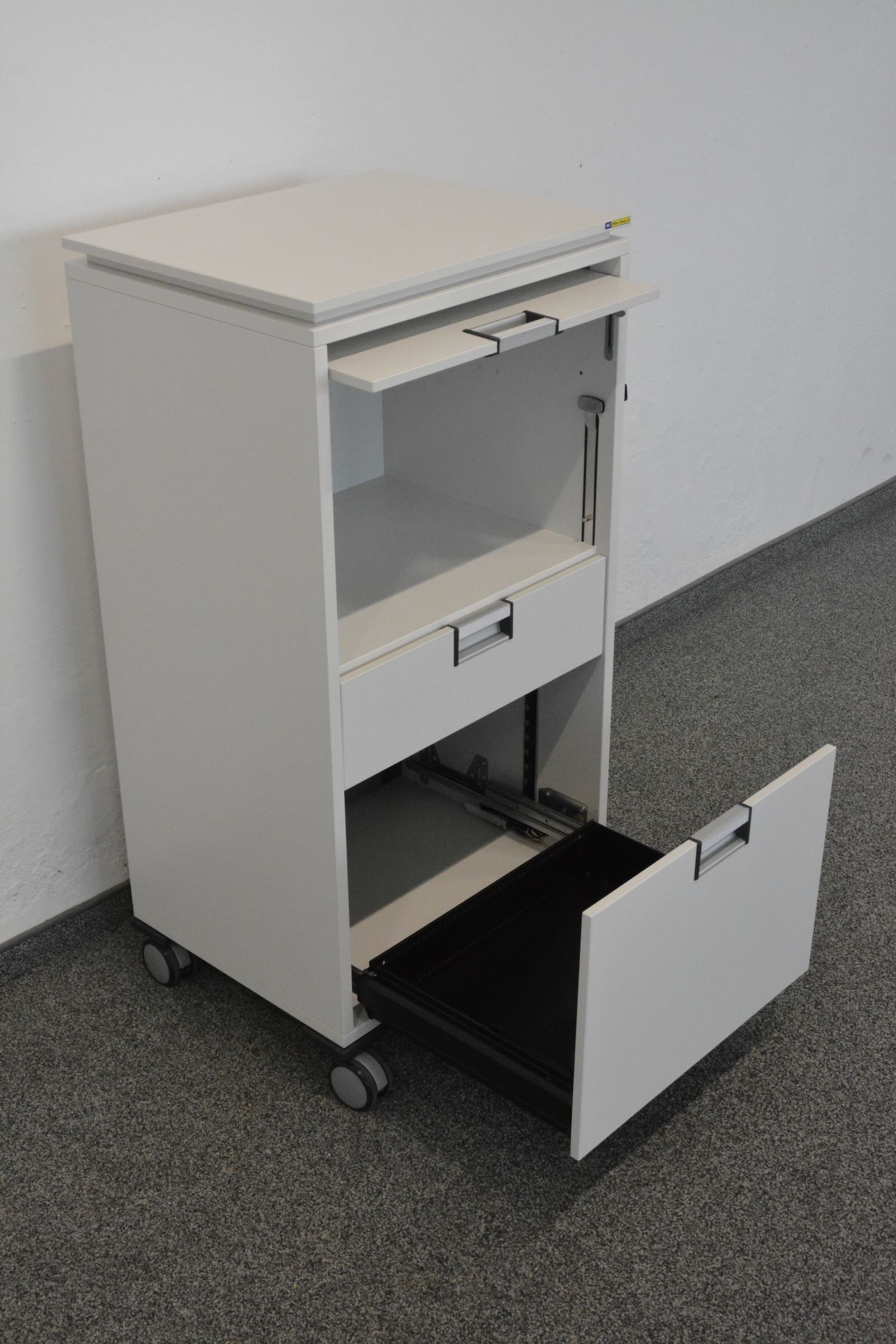 Steelcase Share It Roll-Caddy mit HR-Schublade offen