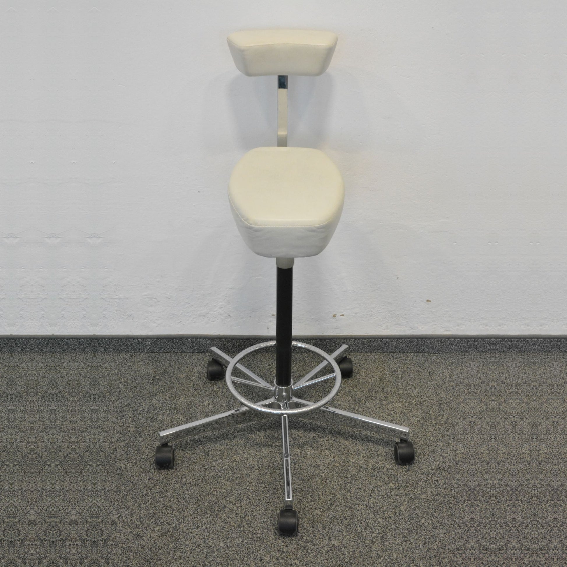 Vitra Nelson Perch Arbeitsstuhl mit Armstütze Leder Beige