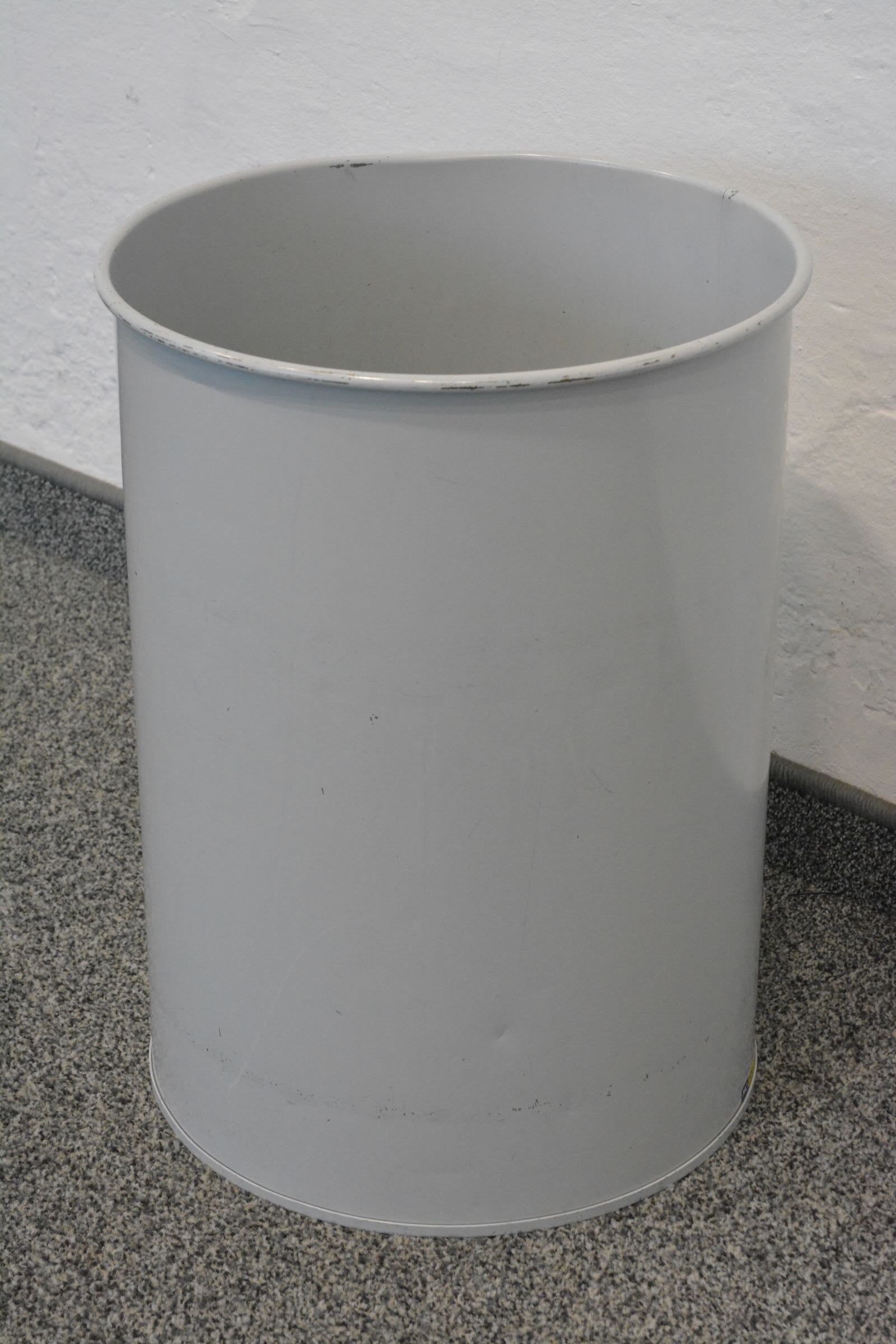 Top Design Classic Abfalleimer seitliche Ansicht