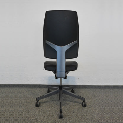 Giroflex G68 Bürodrehstuhl Ansicht von hinten