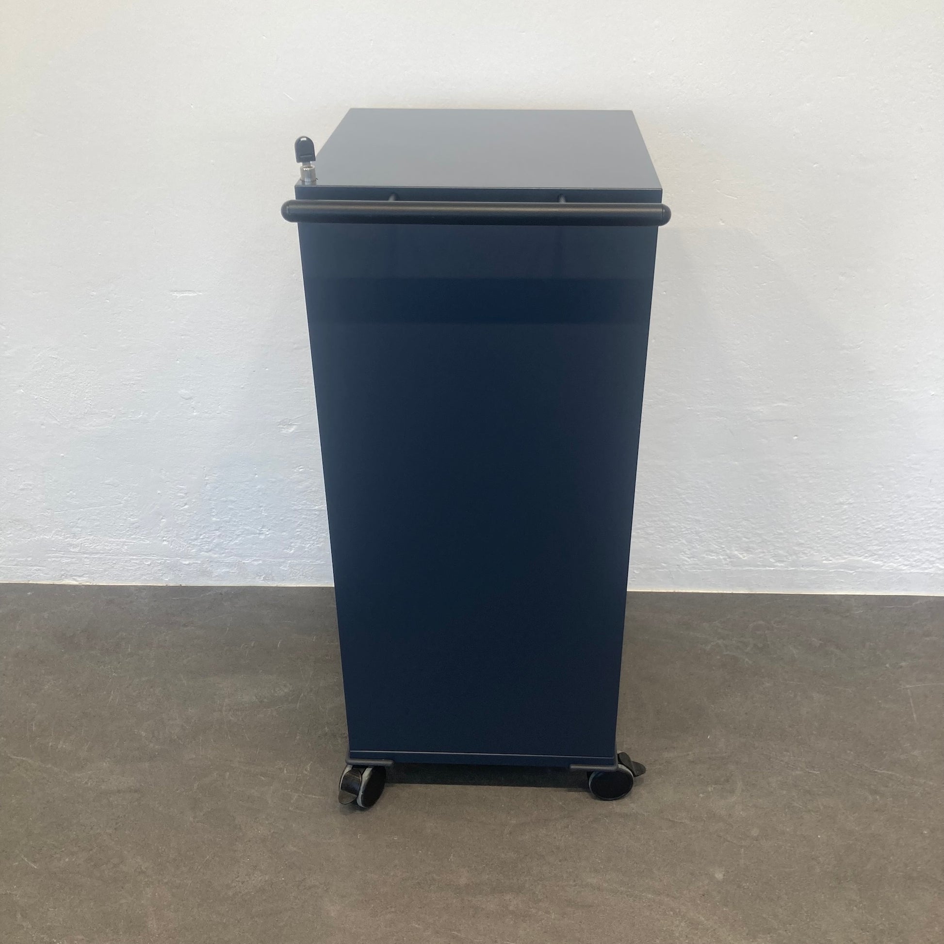 Novex LC2 Roll-Caddy seitliche Ansicht - 6036361