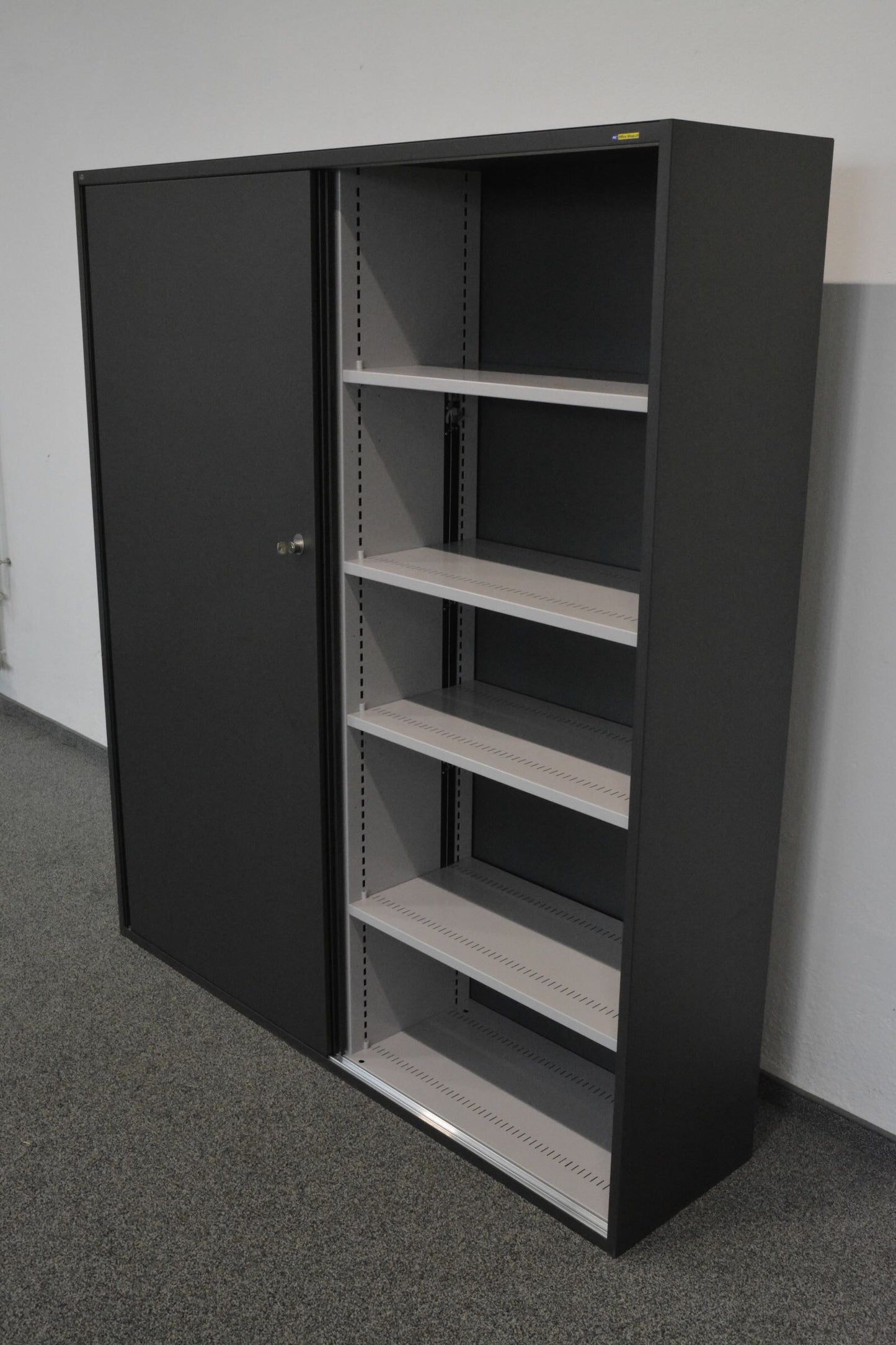 Lista Storage Schiebetür-Aktenschrank 1600mm breit