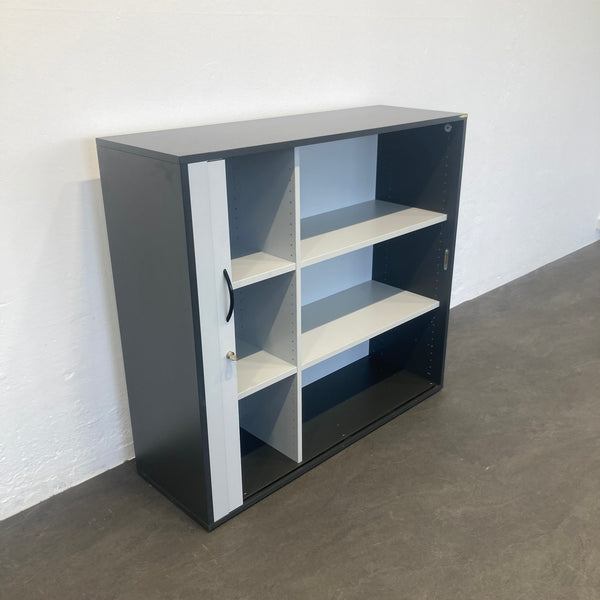 Elan Euroffice Lateralschrank 3-OH 1200mm mit Kunststoffrolladen mit Schlüssel