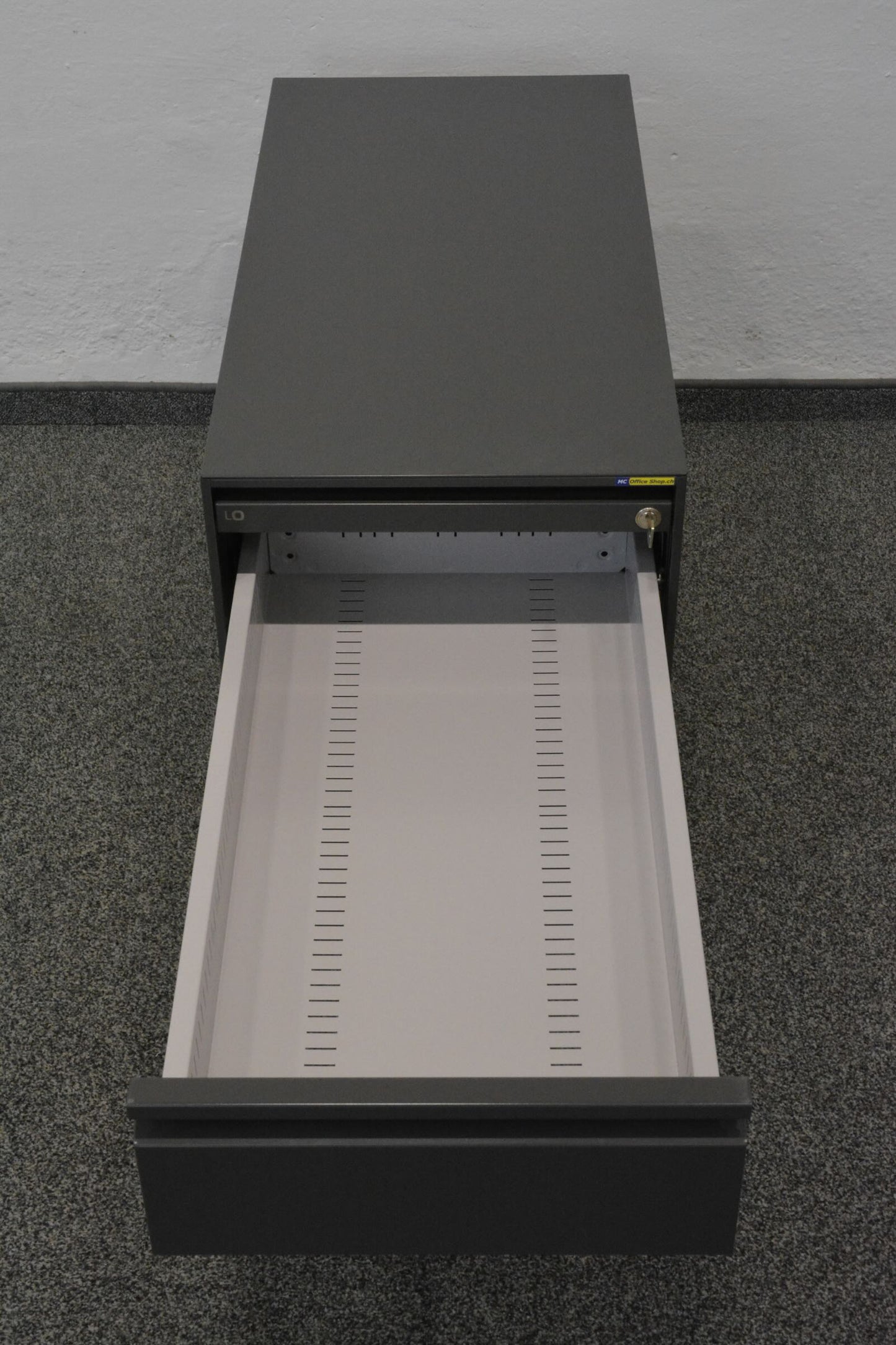 Lista Office Serie L Unterstell-Korpus mit Schublade offen