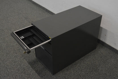 Lista Office Serie L Unterstell-Korpus mit Materialschale offen