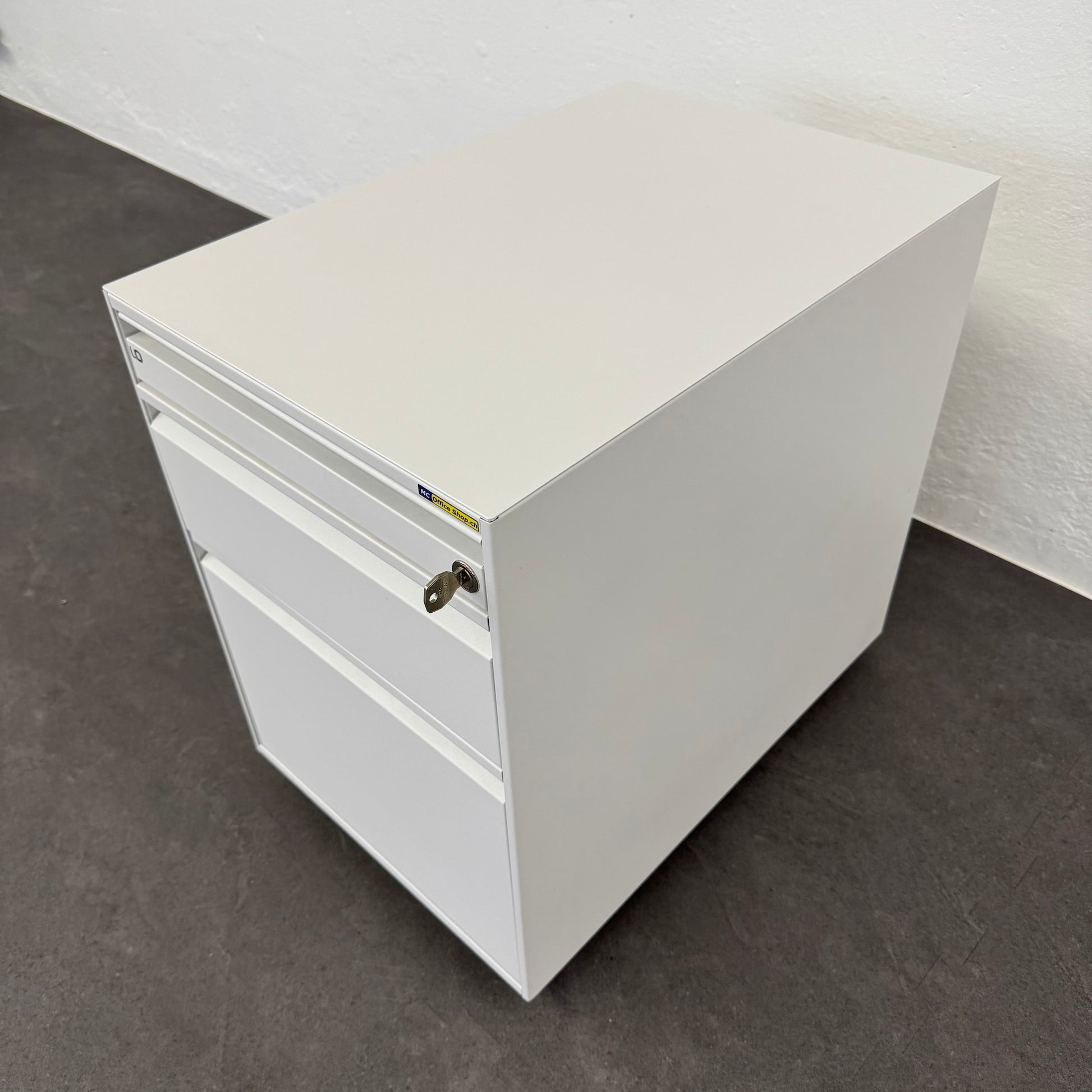 Lista Office LO Serie L Roll-Korpus mit Schlüssel