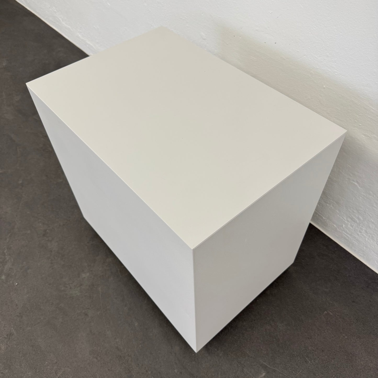 Lista Office LO Serie L Roll-Korpus Ansicht von hinten