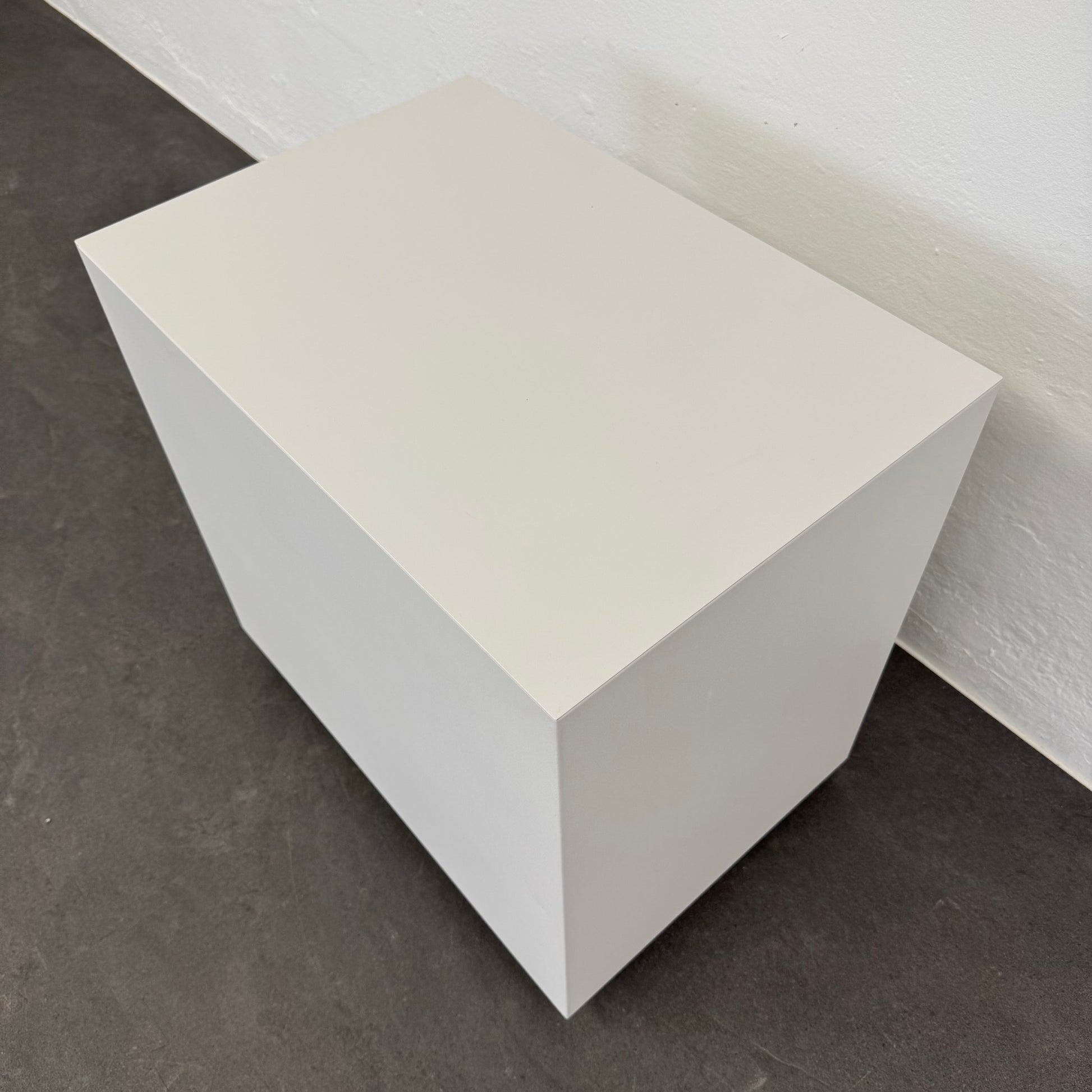 Lista Office LO Serie L Roll-Korpus Ansicht von hinten