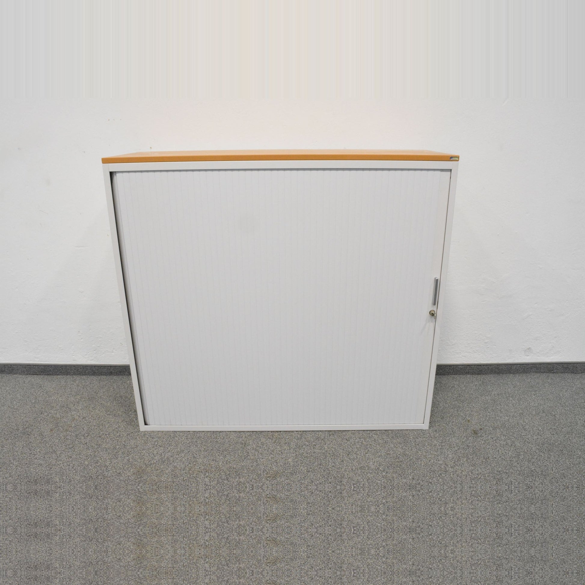 Lista Office Storage Lateralschrank Metall Weiss mit Holzdeckblatt