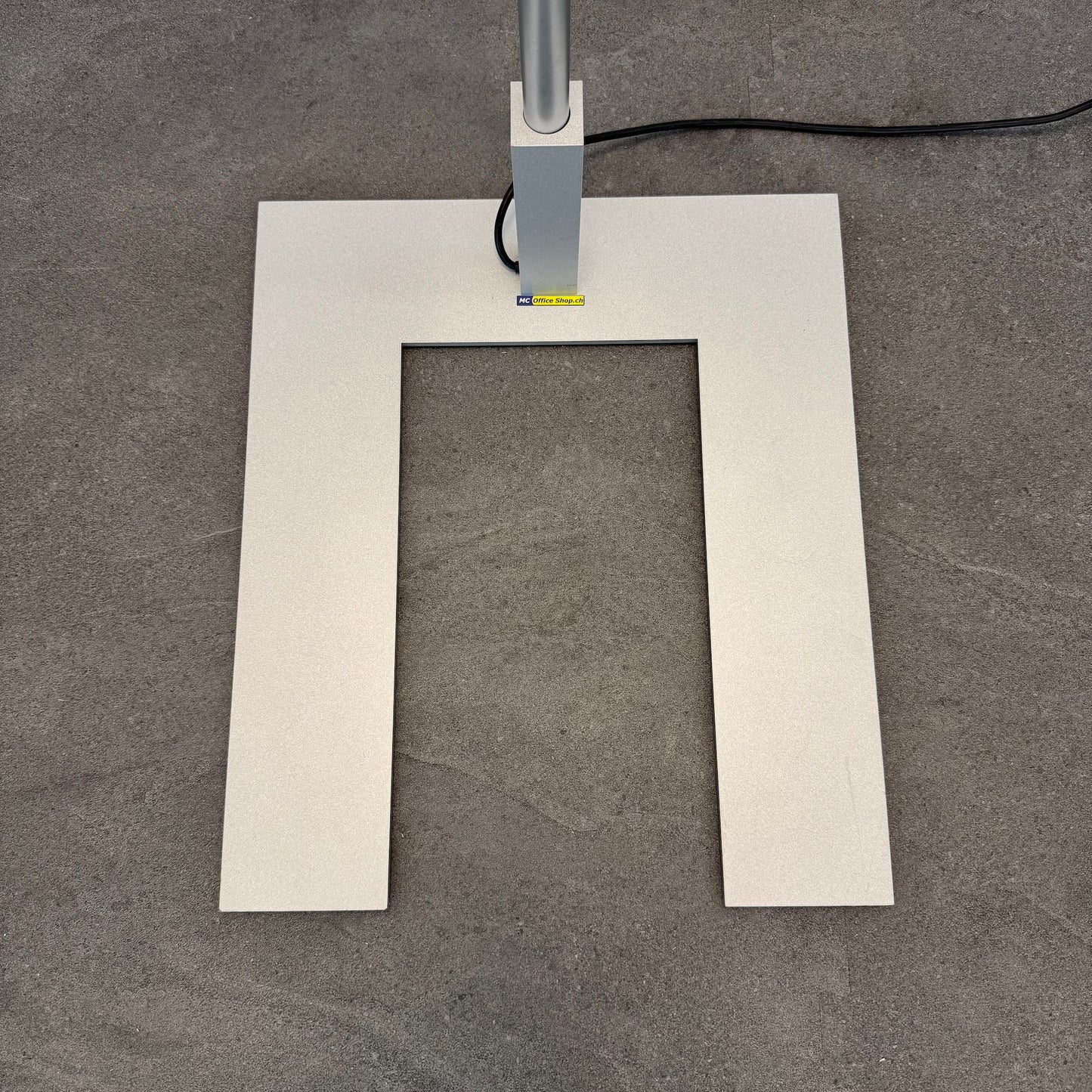 Regent Level Indirekt-/Direktleuchte Detailfoto Fuss - 6036583