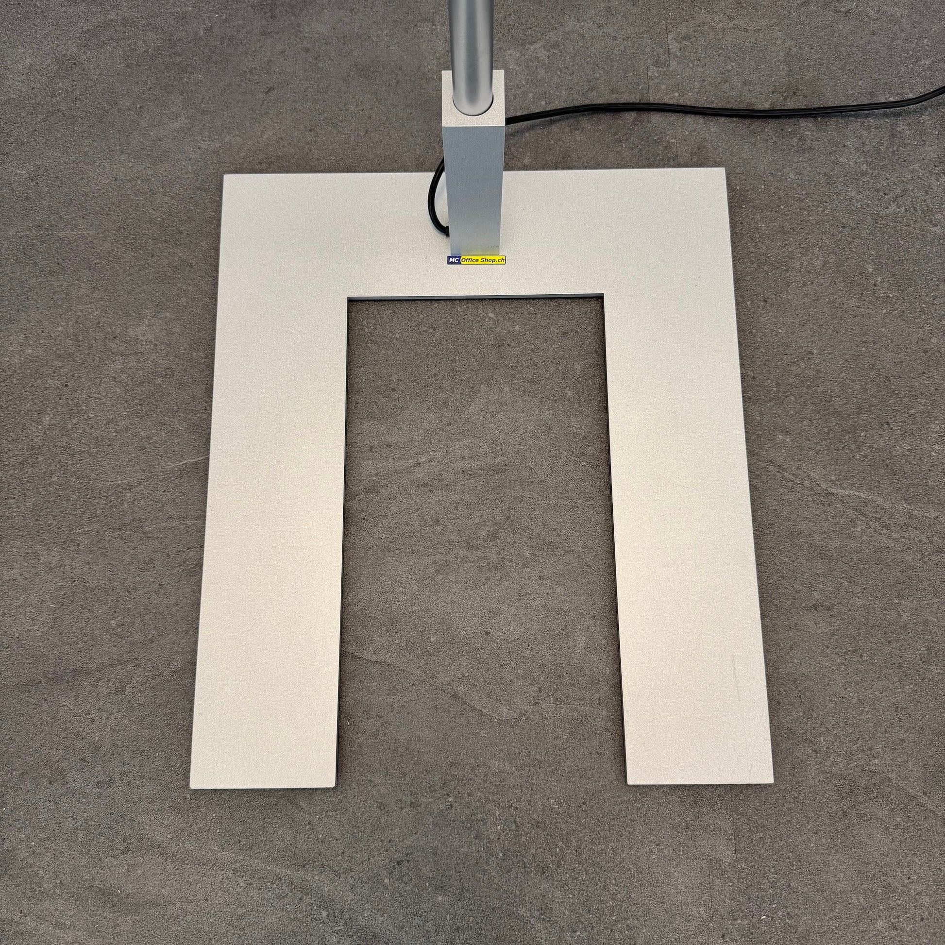 Regent Level Indirekt-/Direktleuchte Detailfoto Fuss - 6036583