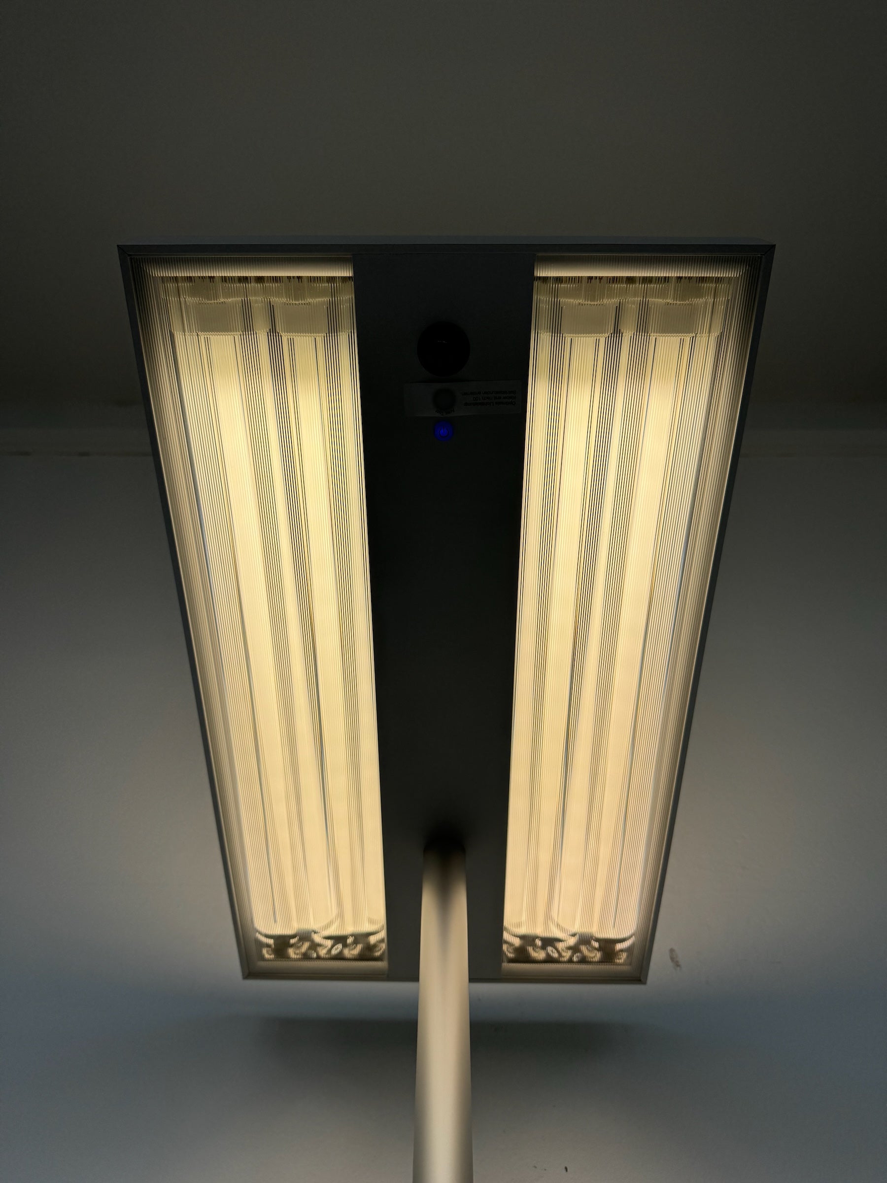 Alteme EcoP Indirekt-/Direktleuchte Ansicht von unten