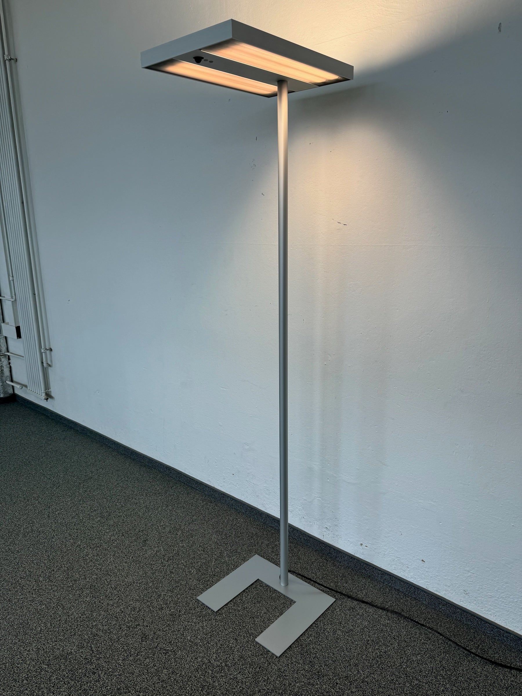 Alteme Eco Indirekt-/Direktleuchte mit Sensor