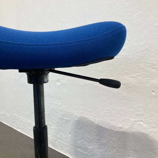 Stokke Varier Move Hocker Blau gemustert