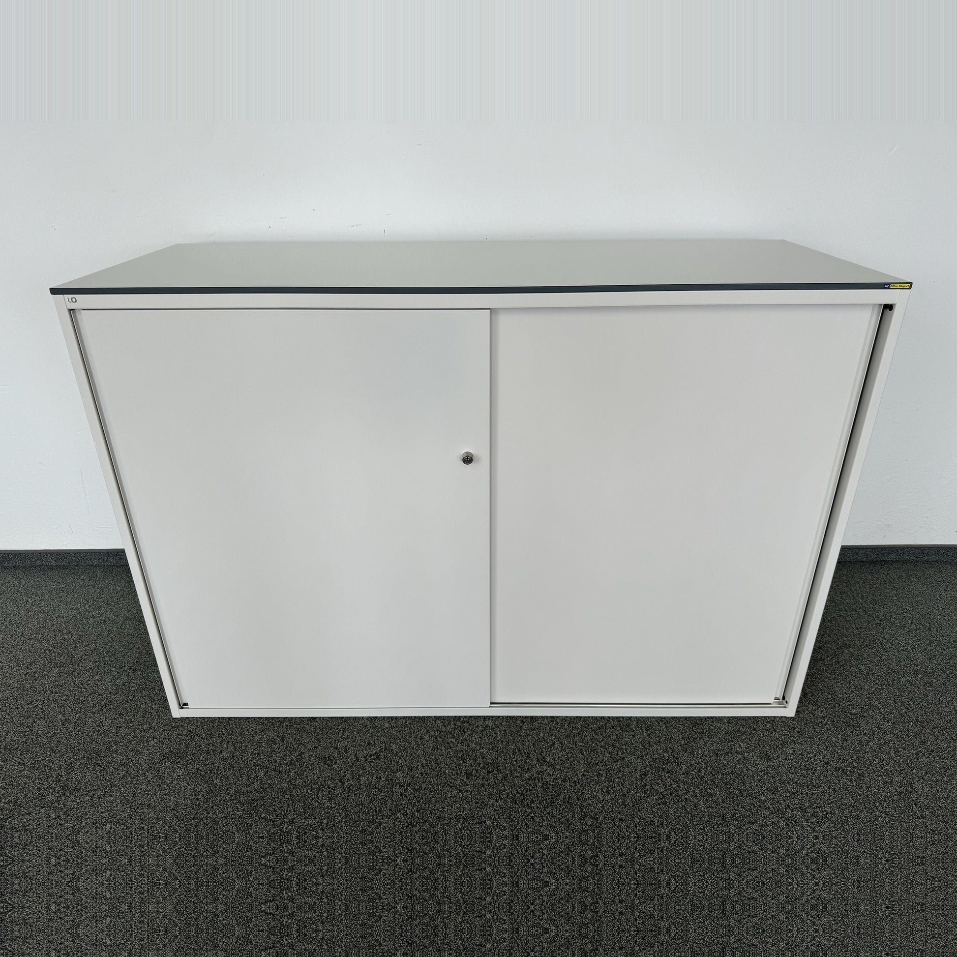 Lista Office Storage Empfangs-Theken Schiebetür-Aktenschrank in Weiss
