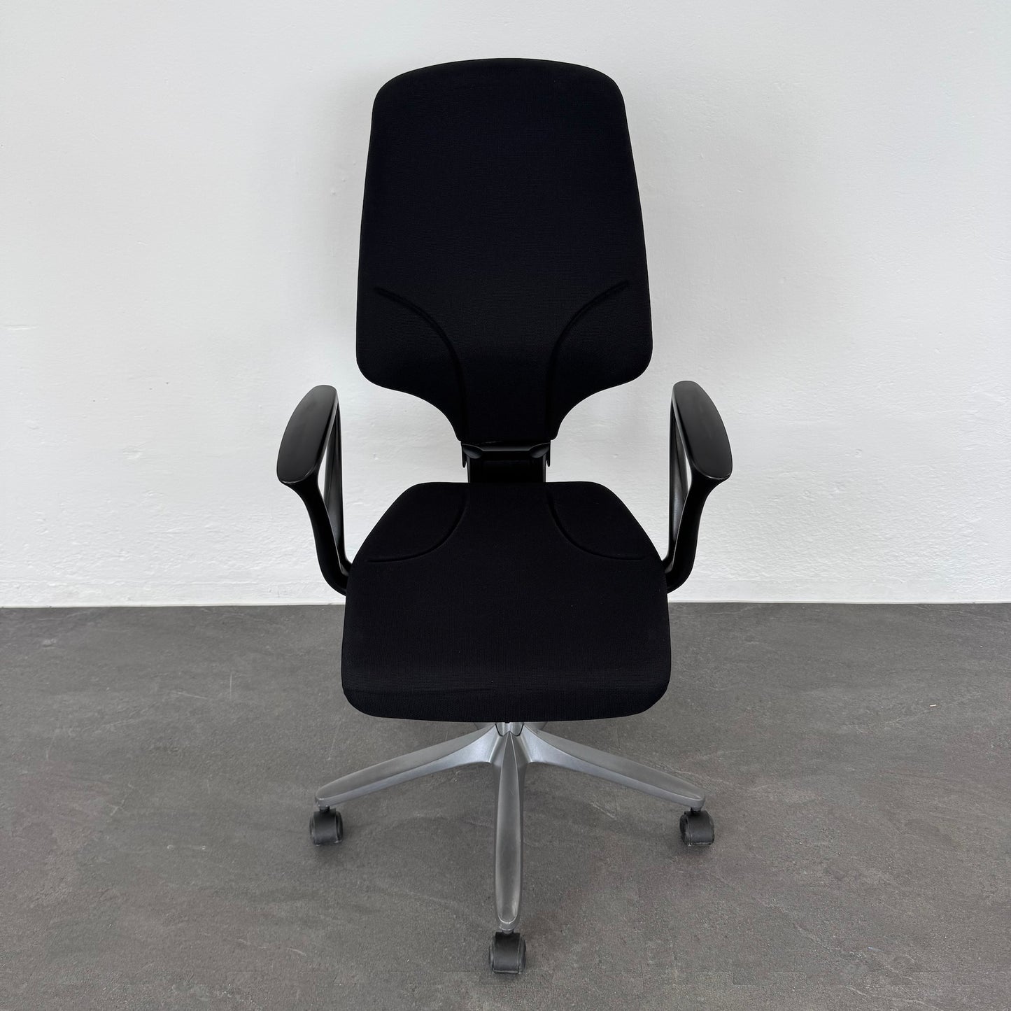 Giroflex G64 Bürodrehstuhl Stoffbezug Schwarz