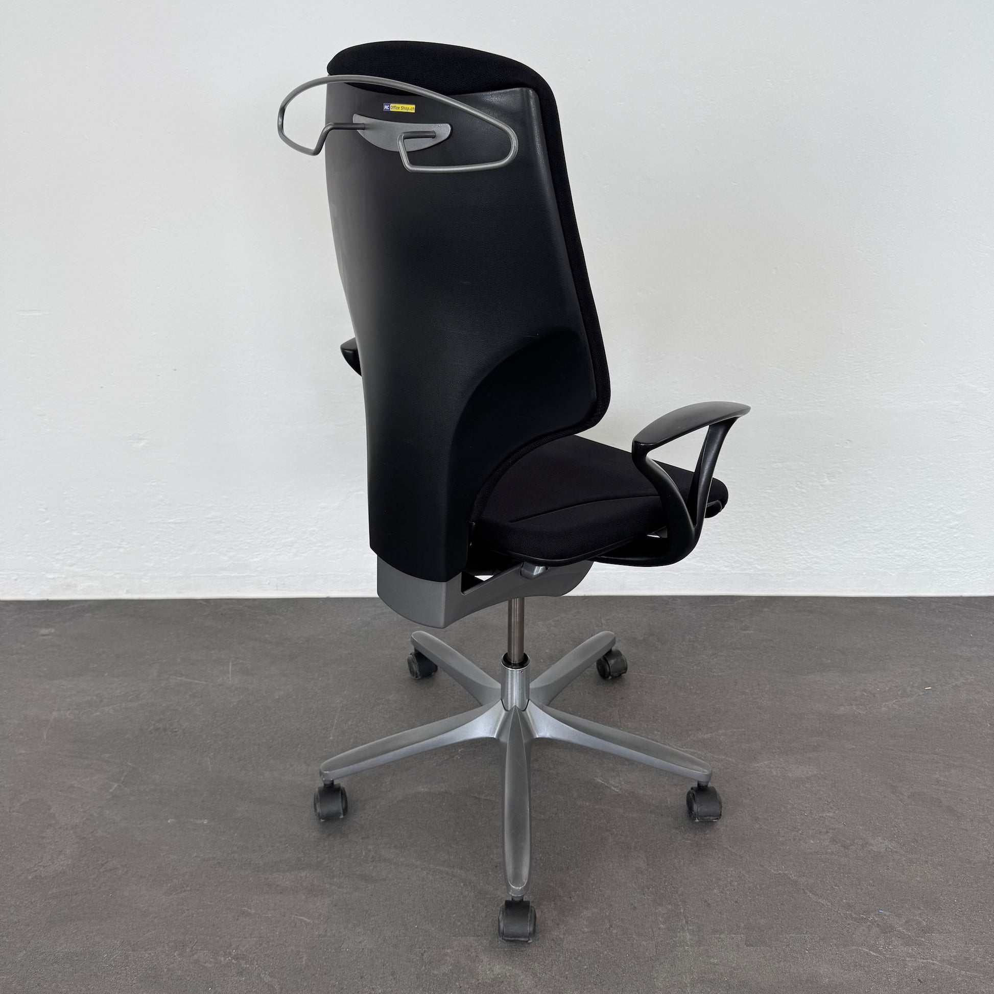 Giroflex G64 Bürodrehstuhl mit Rückenlehne