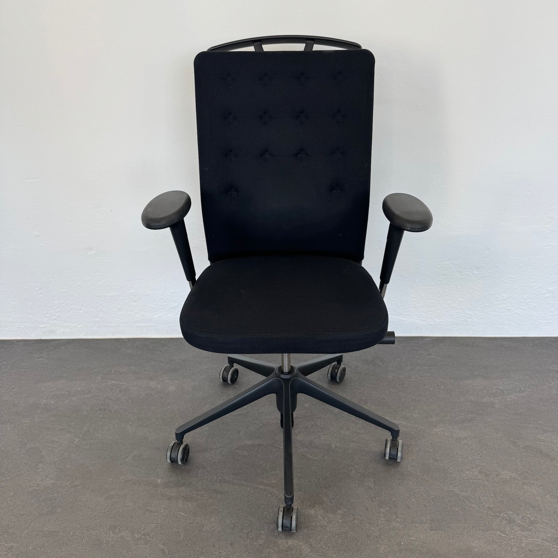 Vitra ID Trim Bürodrehstuhl Stoffbezug Schwarz