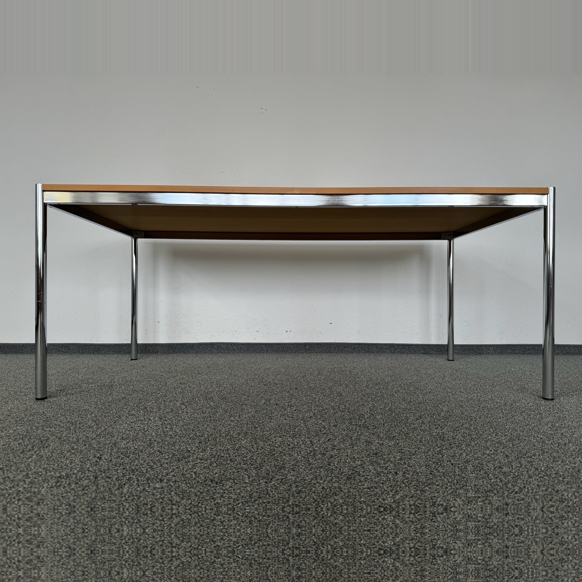 Ergodata Multi Desk Rondo Schreibtisch Ansicht von unten