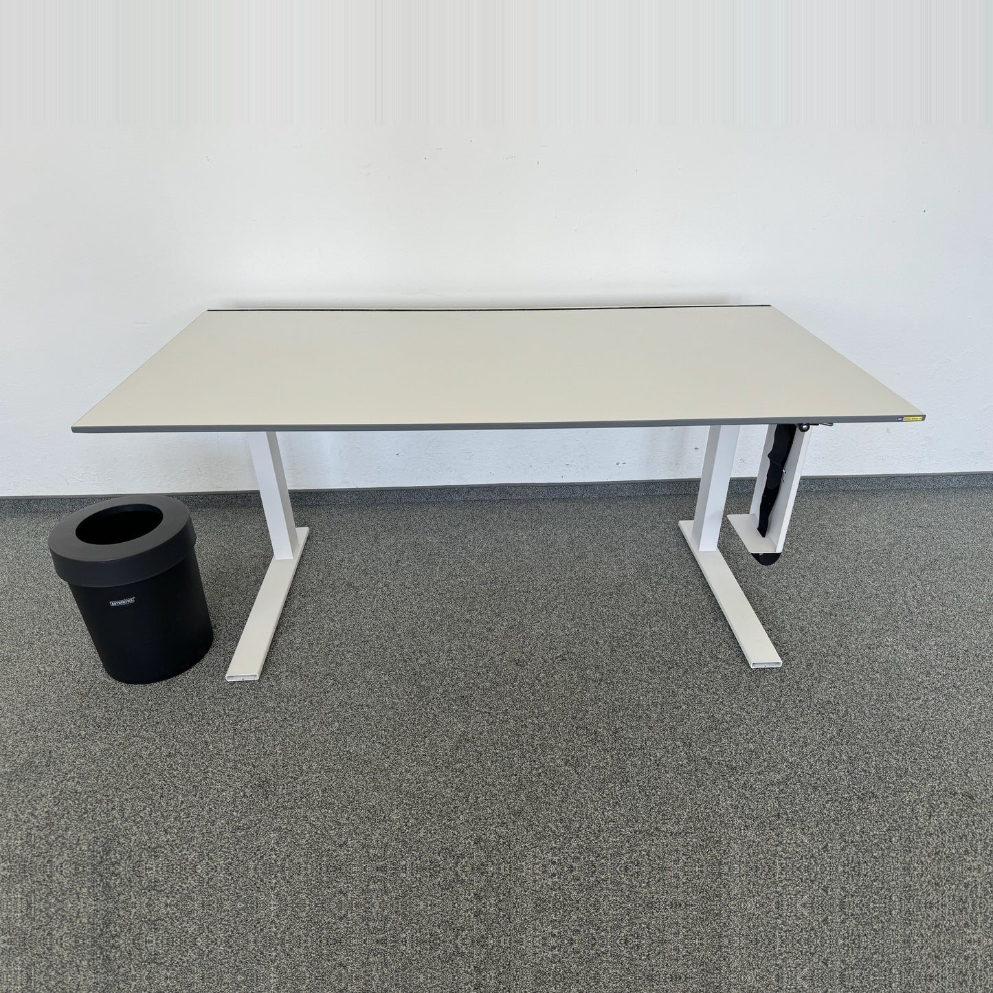 Lista Office LO Extend Schreibtisch Tischplatte Weiss mit CPU-Halter und Abfalleimer