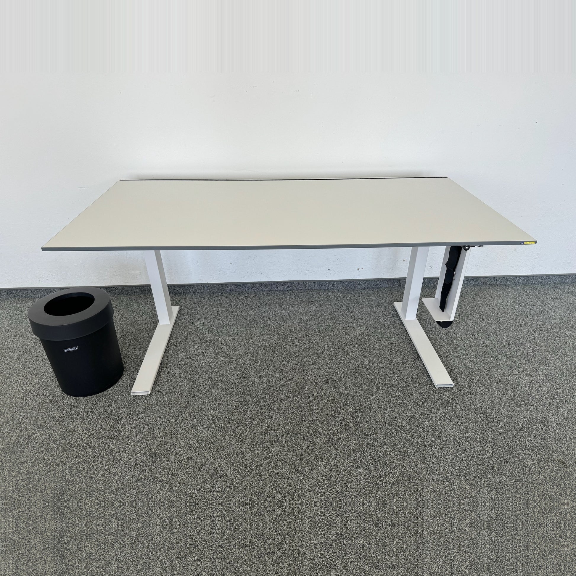 Lista Office LO Extend Schreibtisch Tischplatte Weiss mit CPU-Halter und Abfalleimer