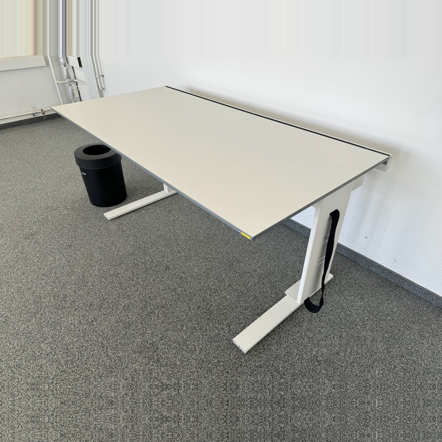Lista Office Extend Schreibtisch mit Zubehör