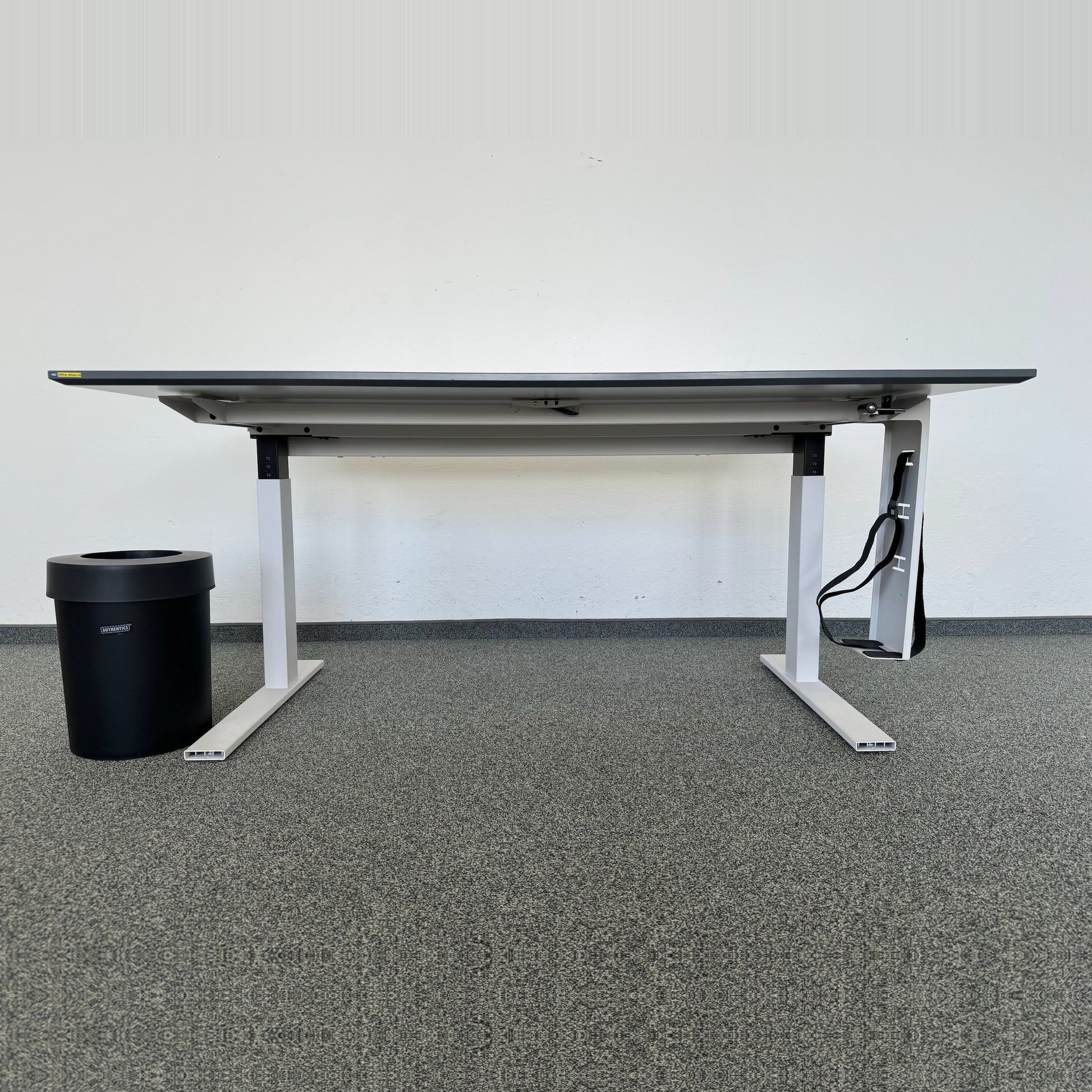 Lista Office LO Extend Schreibtisch Ansicht von unten