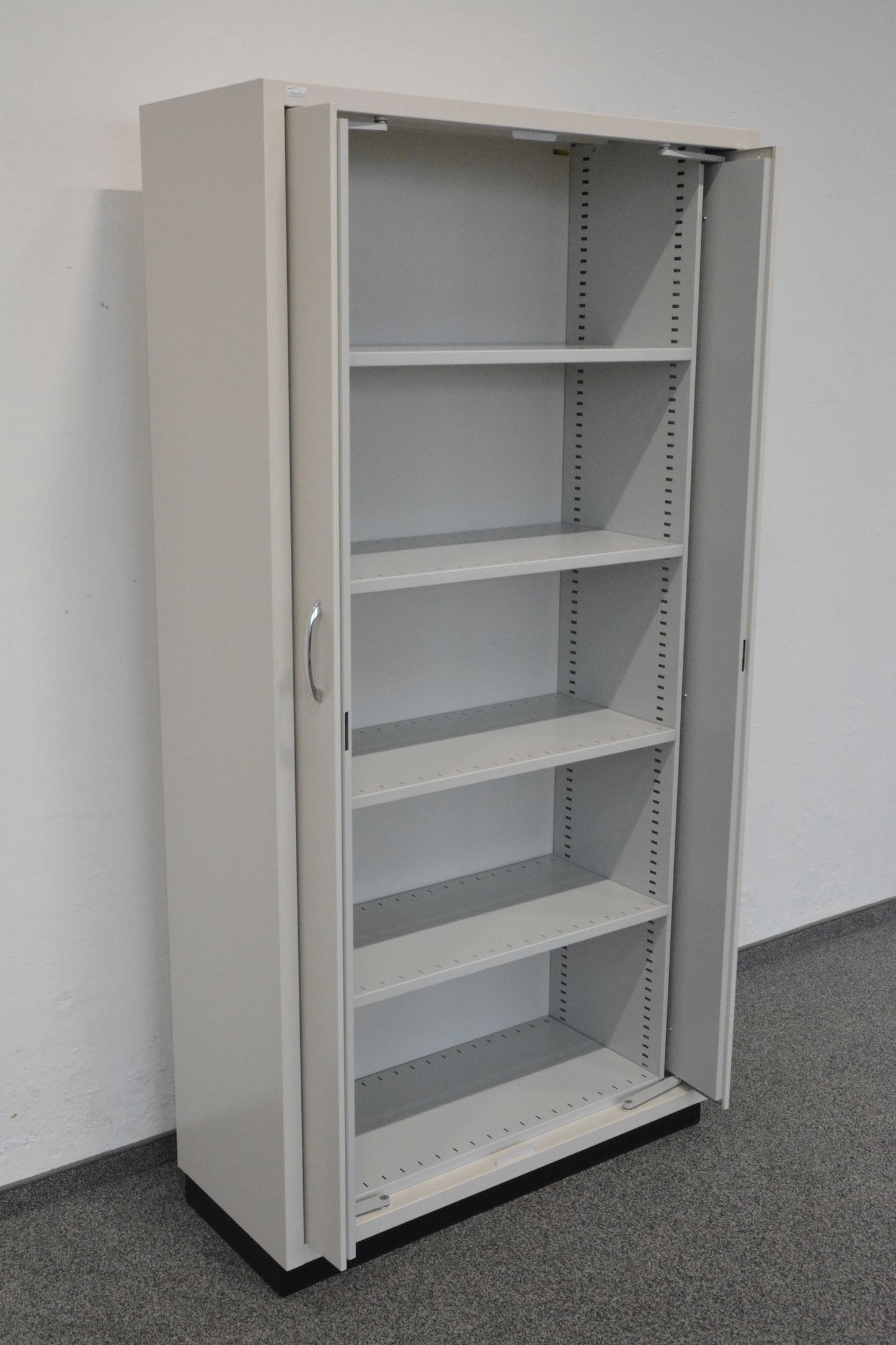 Sara King Flügeltür-Aktenschrank