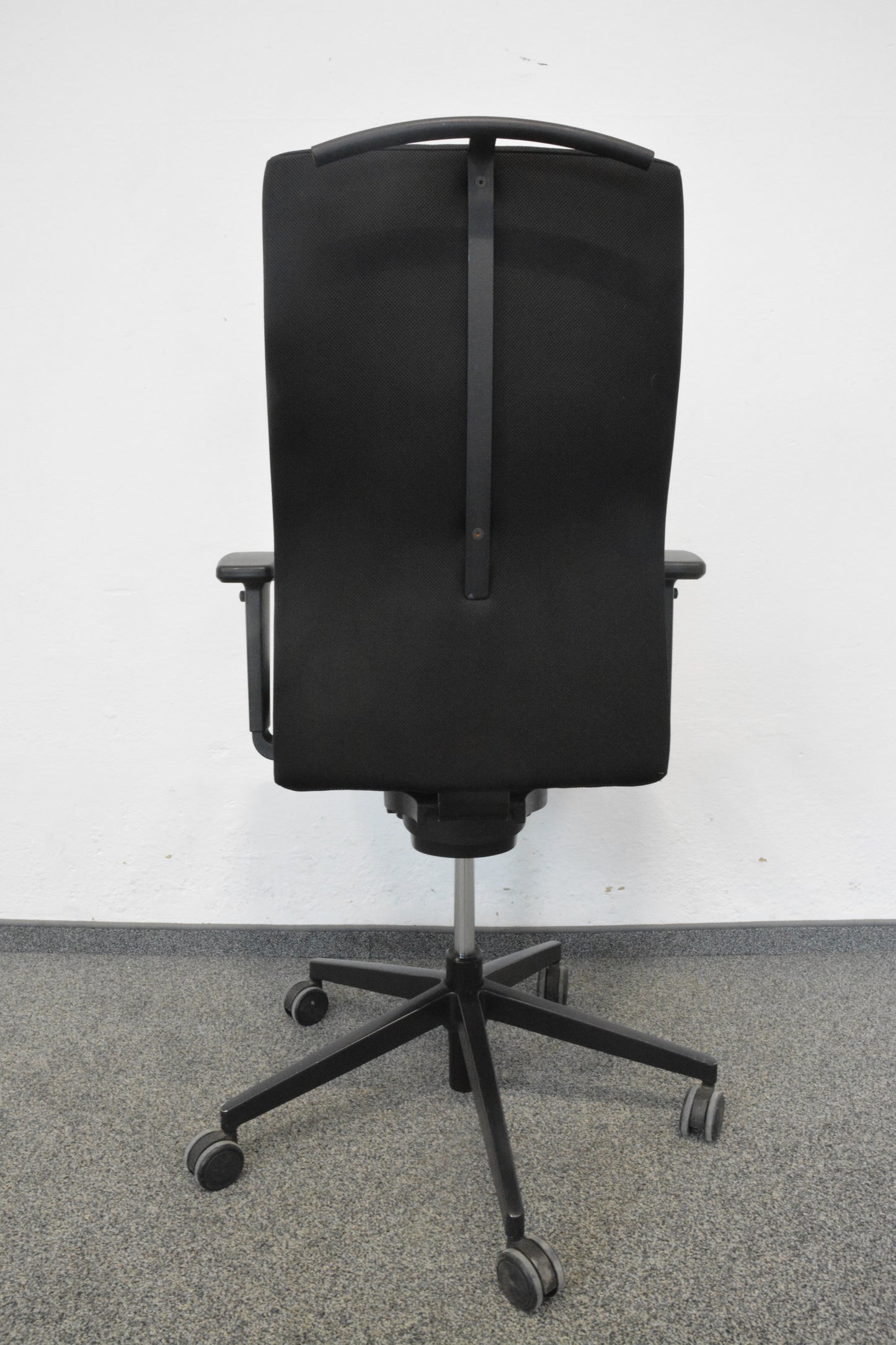 Züco Cubo Bürodrehstuhl Ansicht von hinten