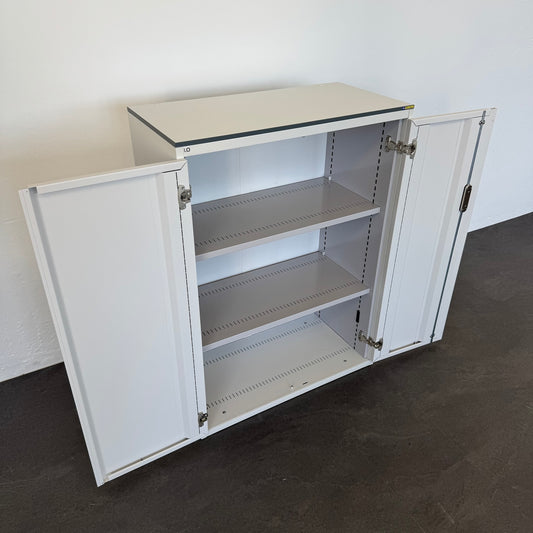 Lista Office Storage Flügeltür-Aktenschrank für 3 Ordner-Reihen