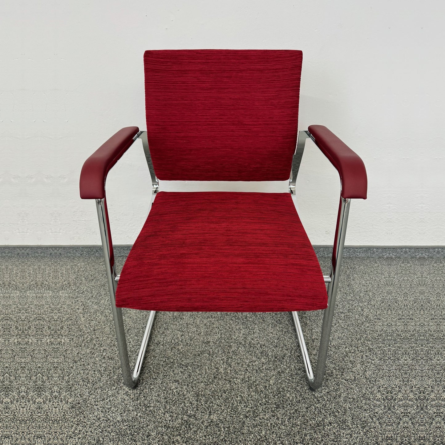 Wilkhahn Sito Freischwinger Stoffbezug Rot gemustert