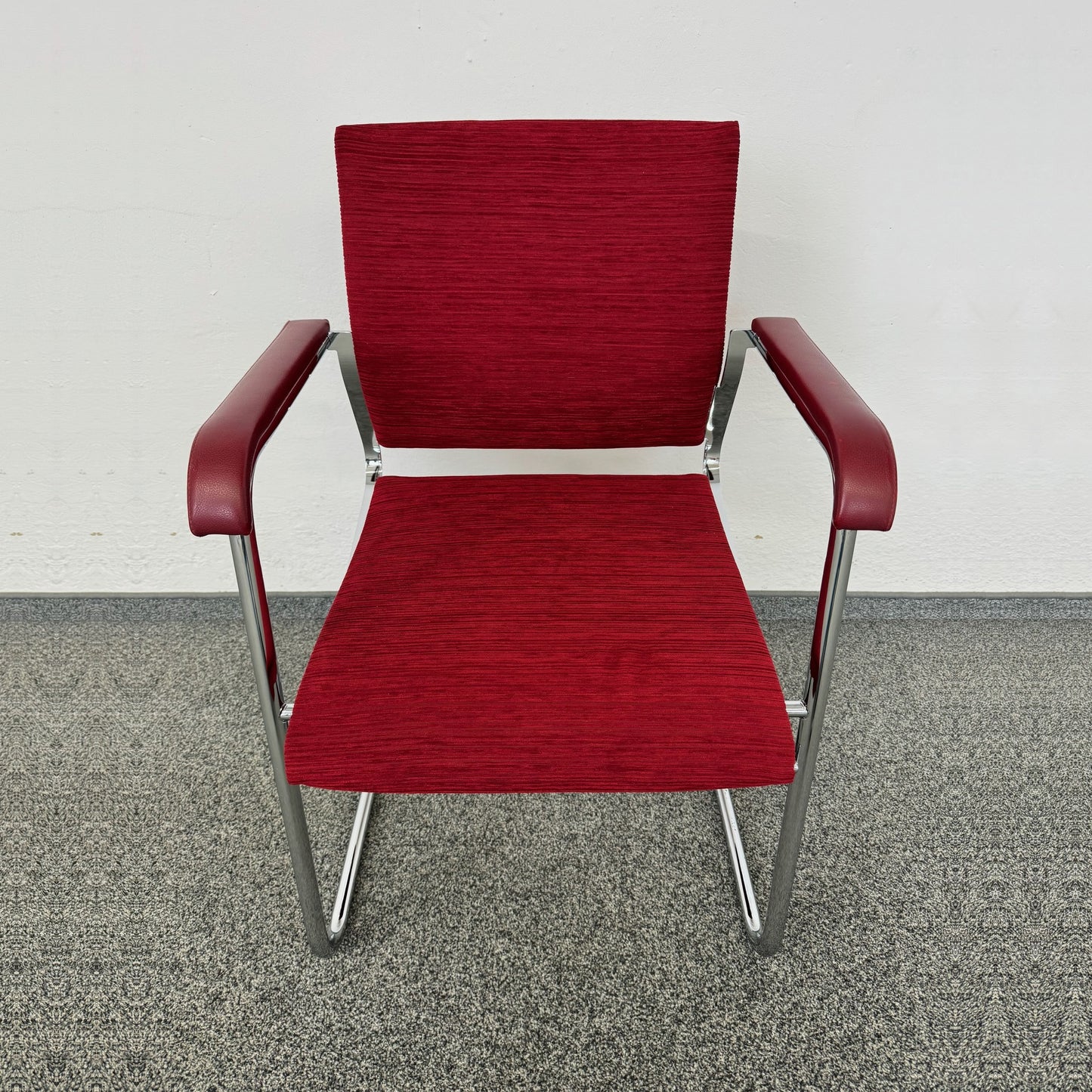 Wilkhahn Sito Freischwinger Stoffbezug Rot gemustert