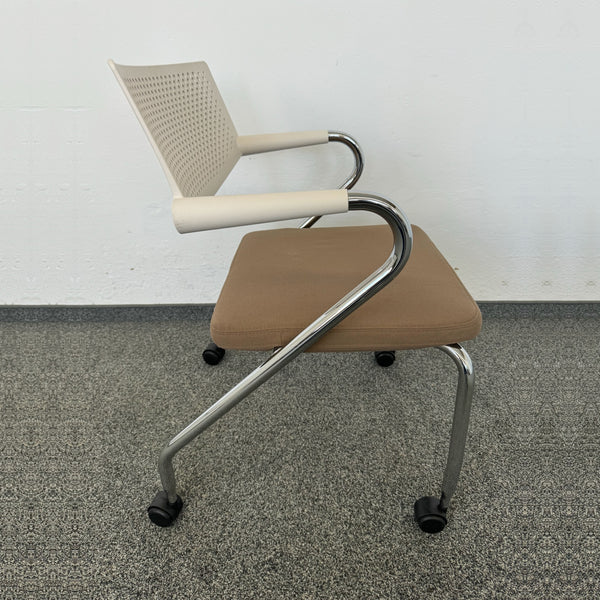 Vitra Visaroll 2 Stuhl Cognac