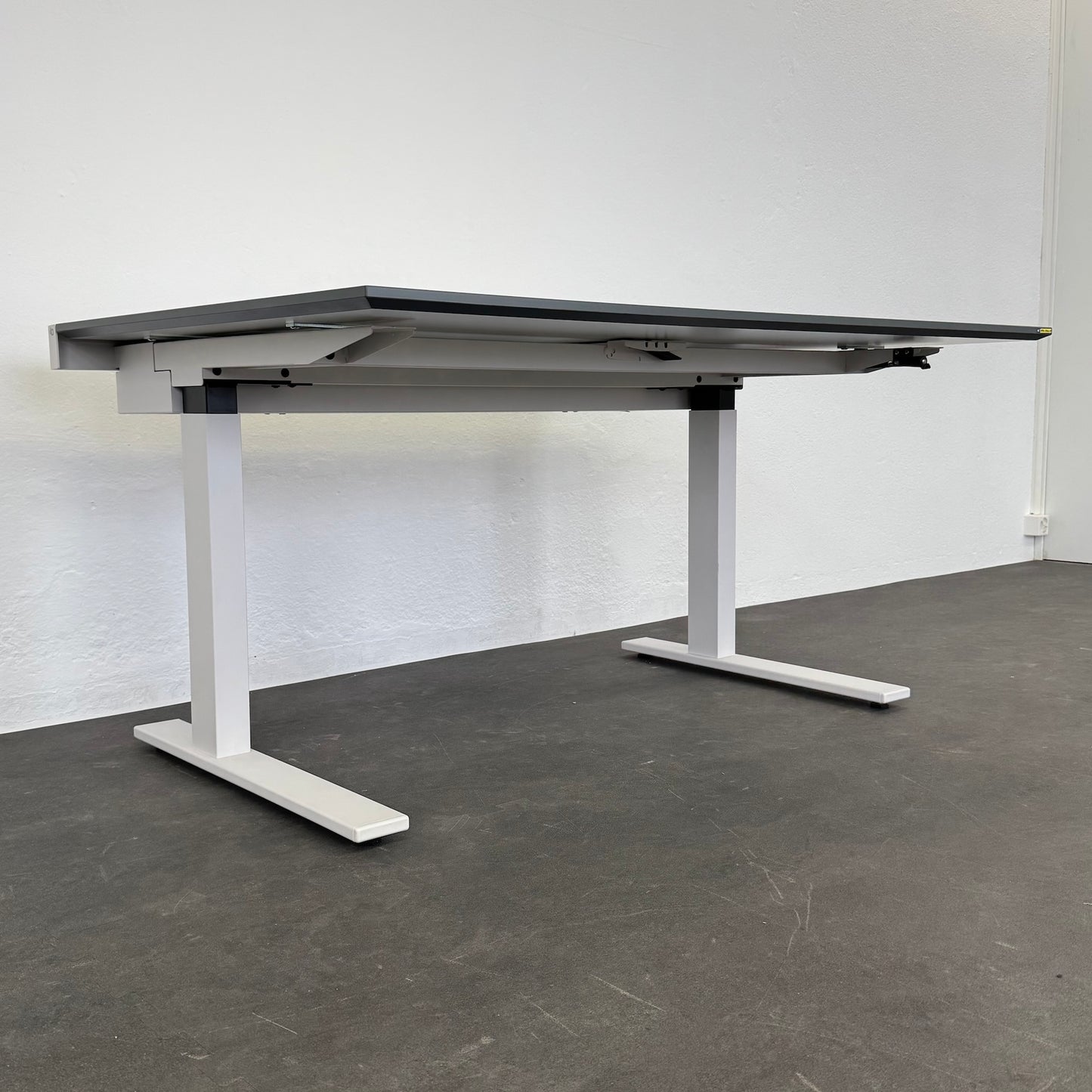 Lista Office LO Extend Schreibtisch seitliche Ansicht von unten - 6036808