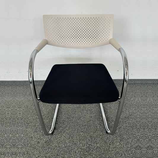Vitra Visavis 2 Freischwinger Stoffbezug Schwarz