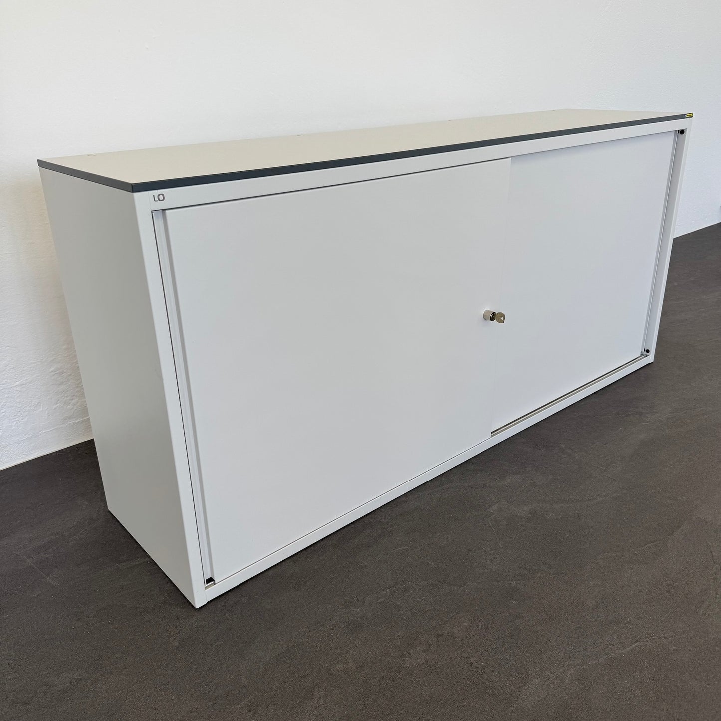 Lista Office Storage Schiebetür-Aktenschrank