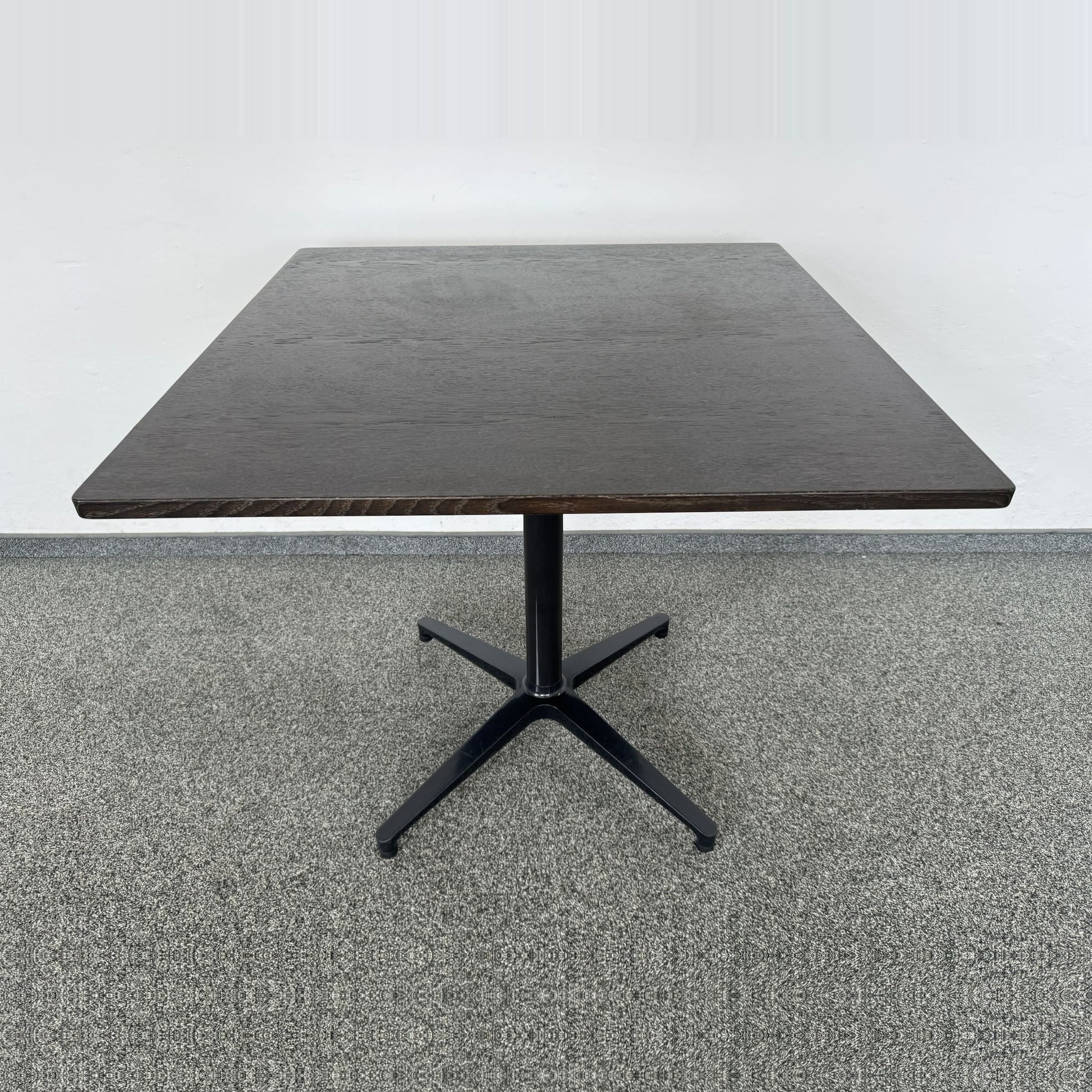 Vitra Bistro Table 800 x 800 mm