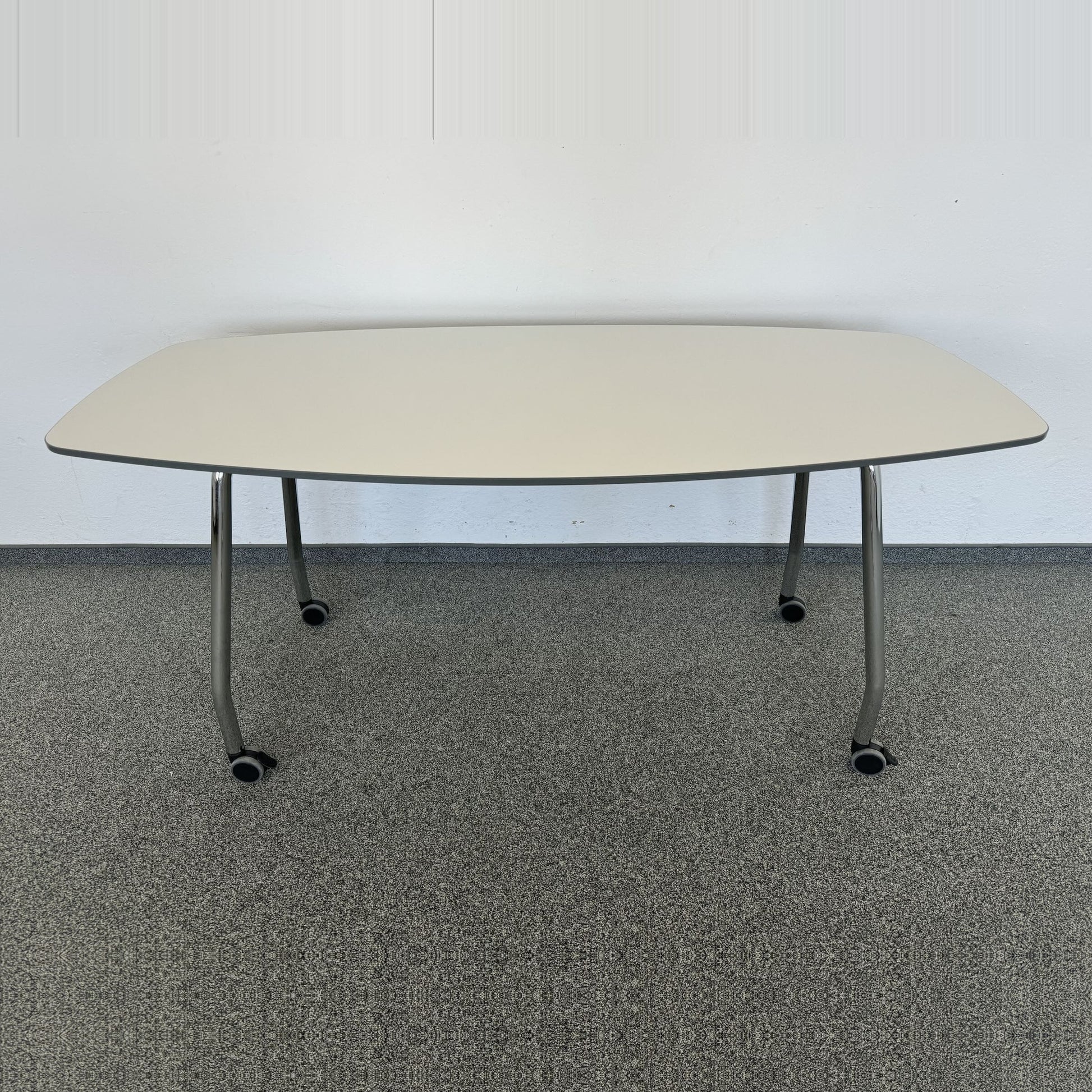 Lista Office Motion Roll-Sitzungstisch Tischplatte Weiss mit anthraziter Kante
